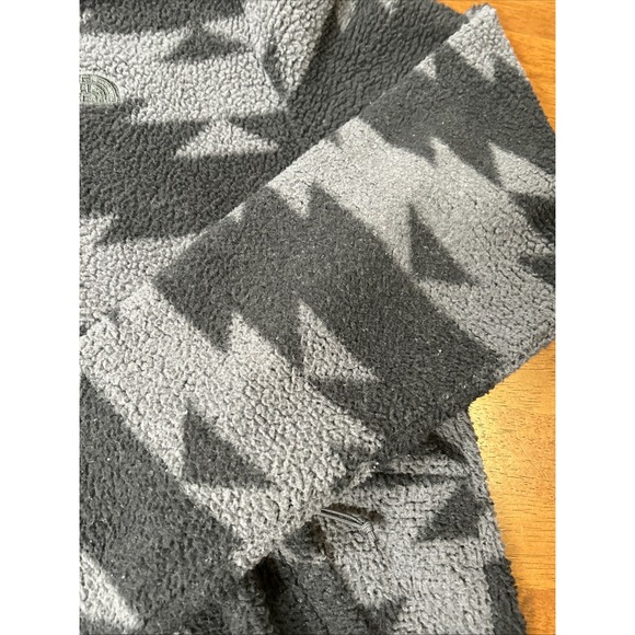 The North Face Mens Large 1/2 Zip Jacket Grey Aztec Fleece Long Sleeve Mock Neck - Picture 7 of 15